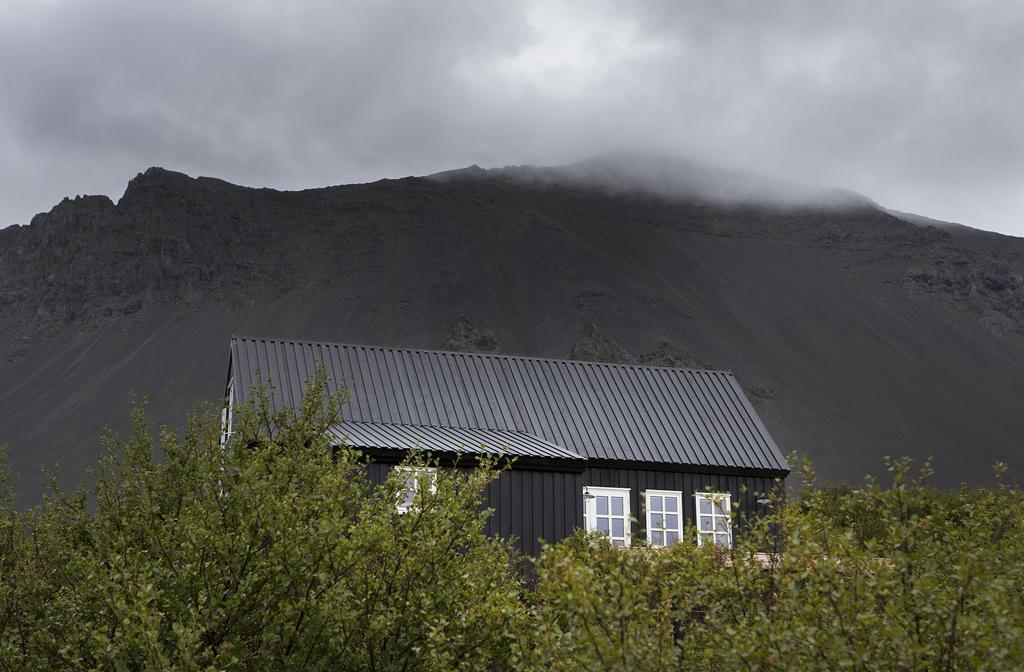 Black Timber House Borgarnes Buitenkant foto