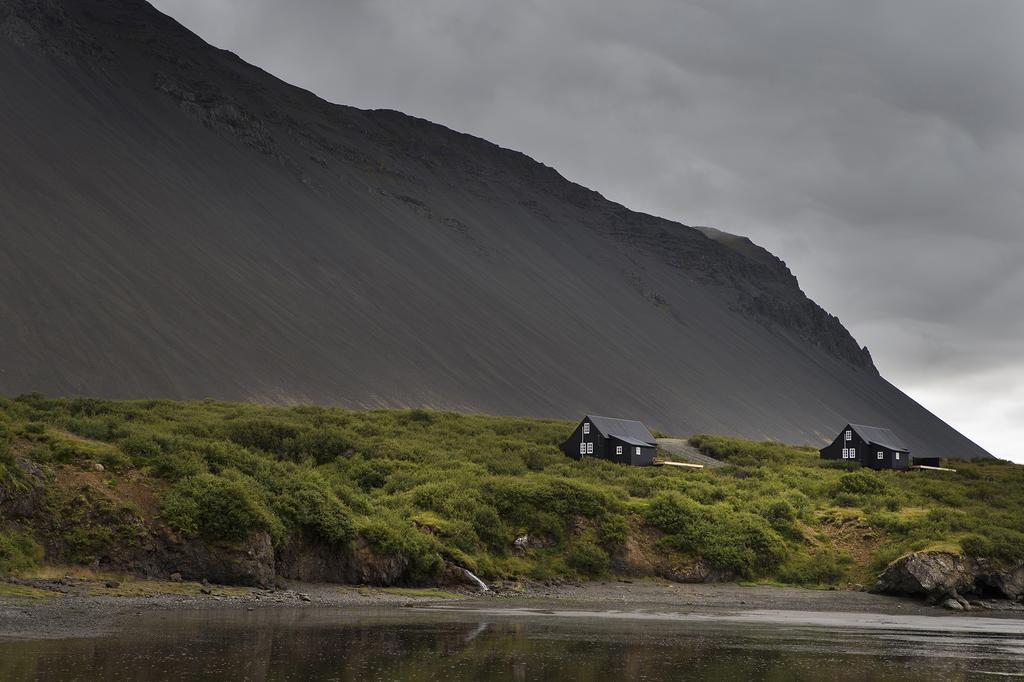 Black Timber House Borgarnes Buitenkant foto